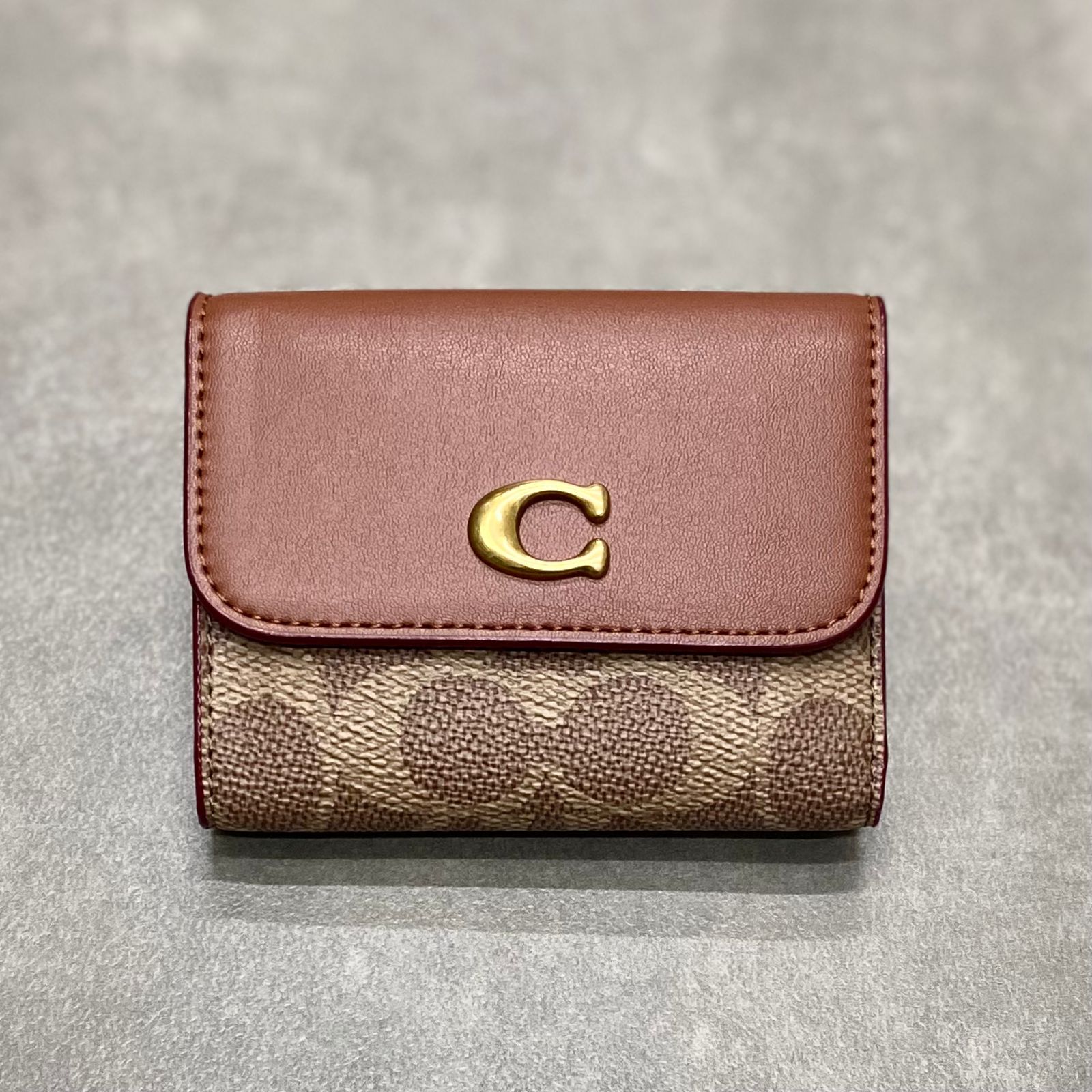 Ví Coach Essential Card Holder Wallet In Signature Canvas DS Brown